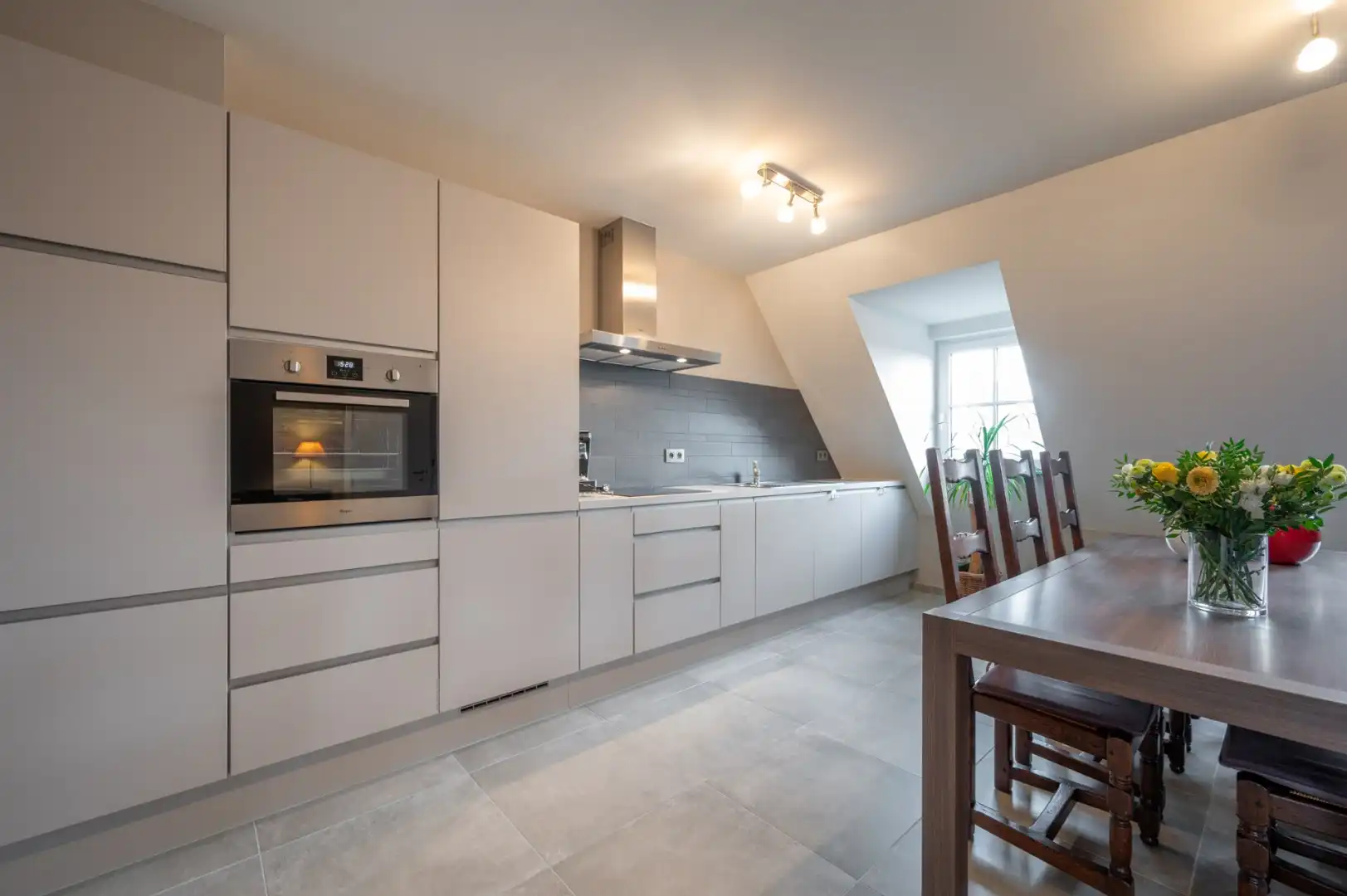 Prachtige en zéér ruime woning met kwaliteitsvolle afwerking foto 22