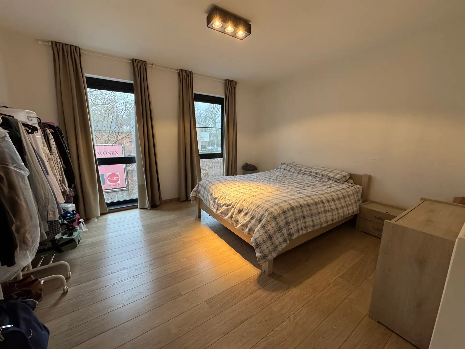 Ruim 3 slpk appartement met terras en zicht op groen in hartje Bornem foto 2