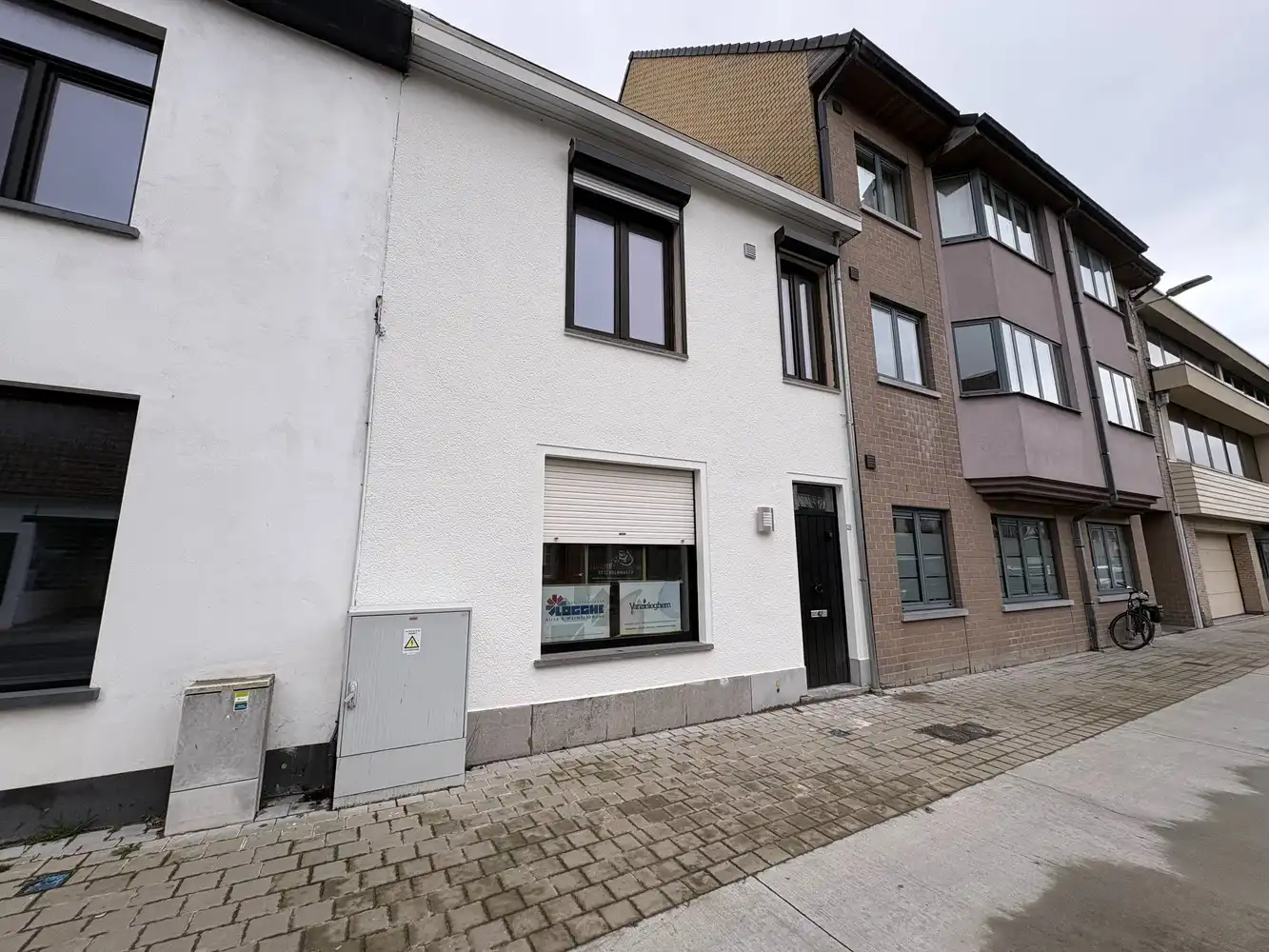 Gezellige, lichtrijke woning met drie slaapkamers foto {{pictureIndex}}