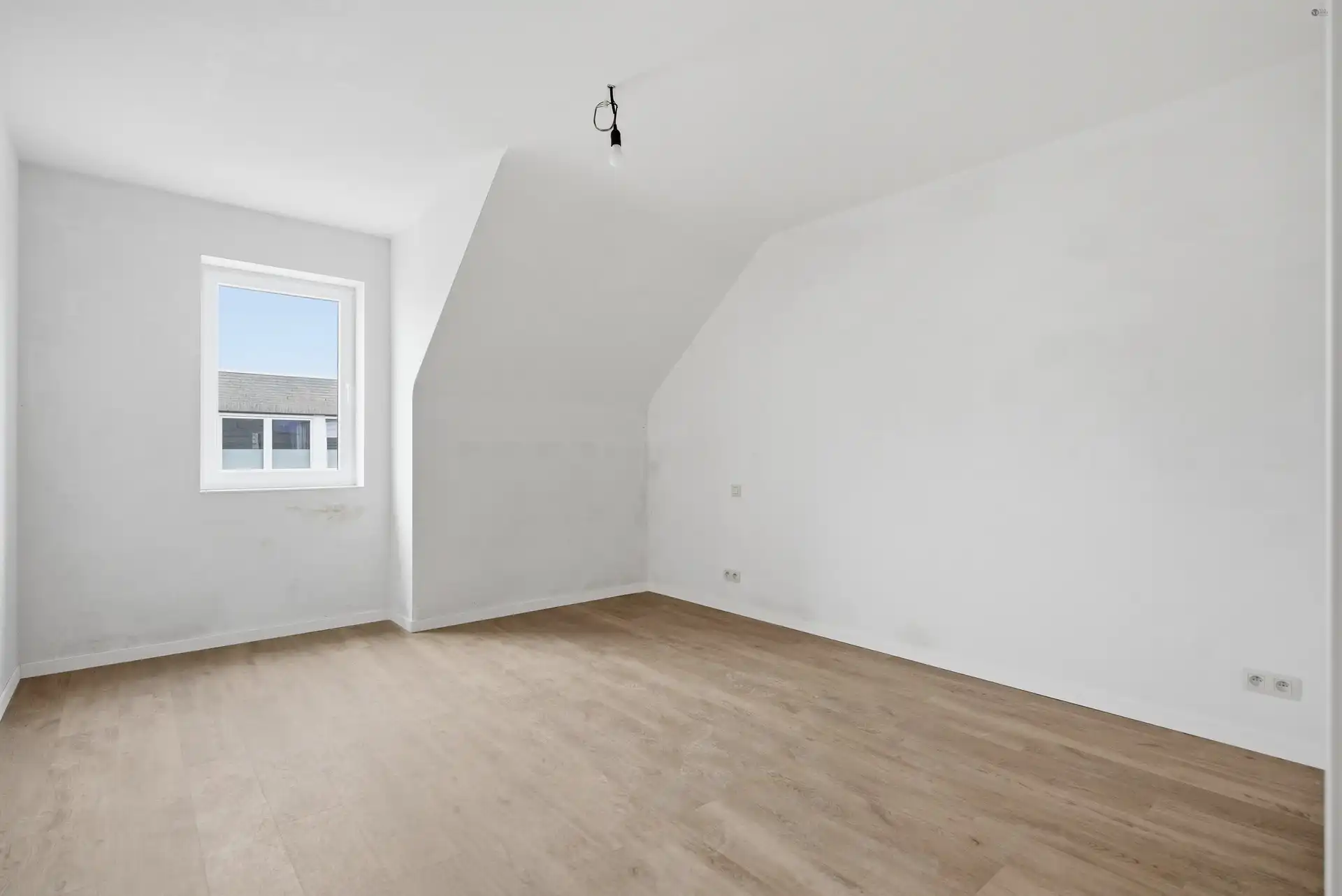 Ruim duplex appartement met 3 slaapkamers en 2 badkamers foto 9