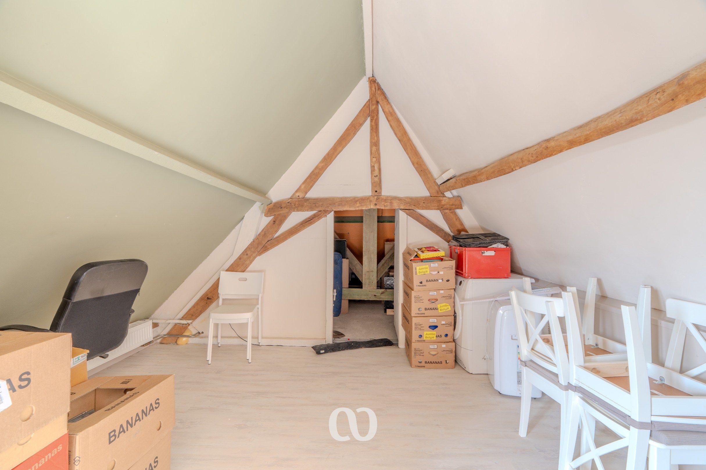 Prachtig gelegen villa met zwembad foto 17