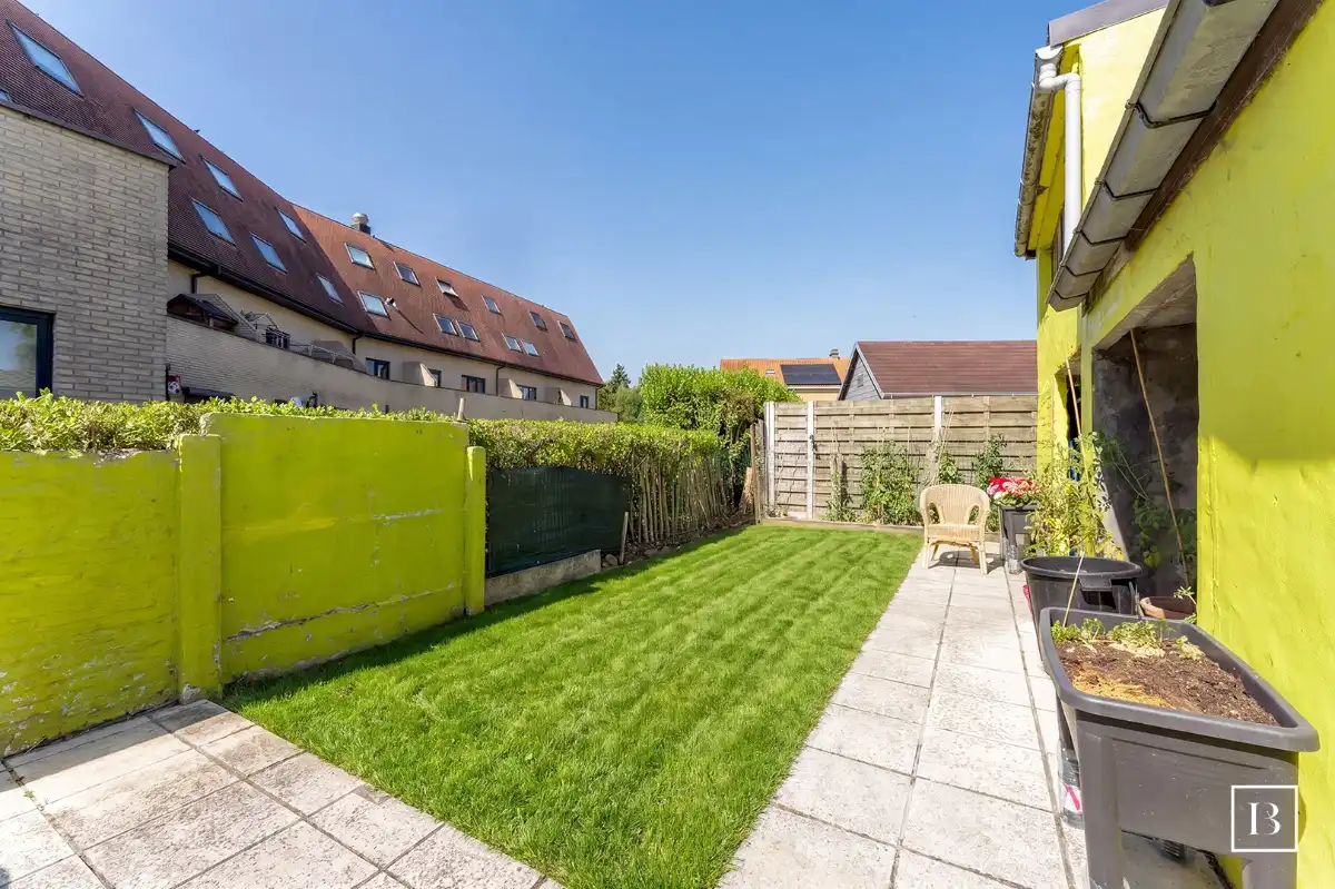 Goed onderhouden woning nabij het centrum foto 4