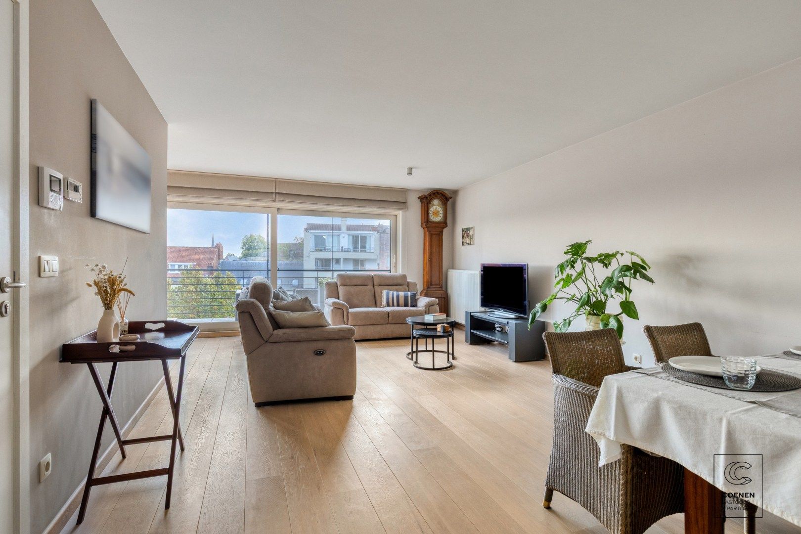 Prachtig duplux appartement met een bew. opp. van 120 m², twee slpk en 2 x terras op een absolute toplocatie te  centrum Lier! foto {{pictureIndex}}