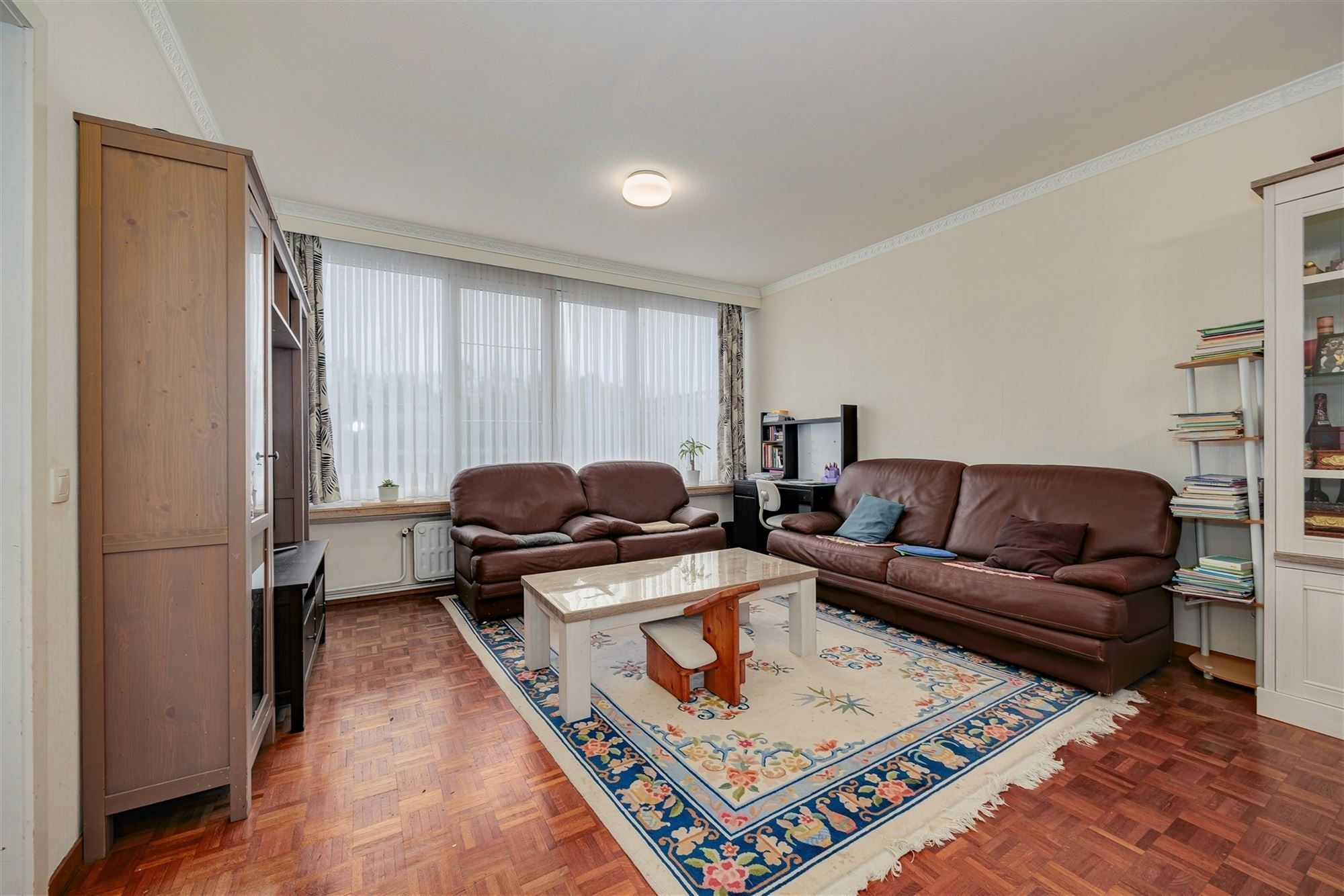  Instapklaar appartement met 2 slaapkamers + autostaanplaats foto 5