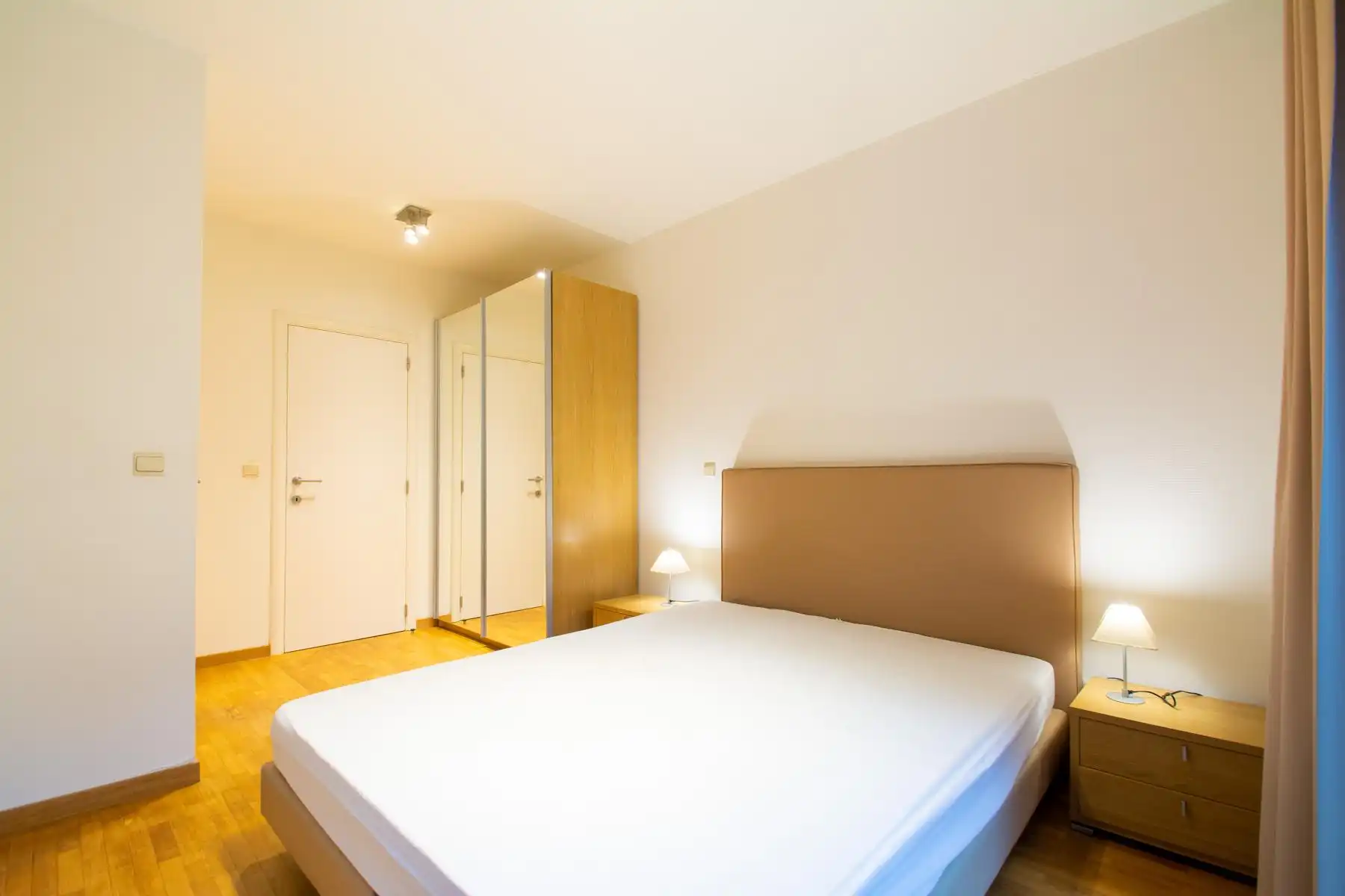 Prachtig gemeubeld app. 1 Kamer + gemeenschappelijke TUIN!!! foto 9