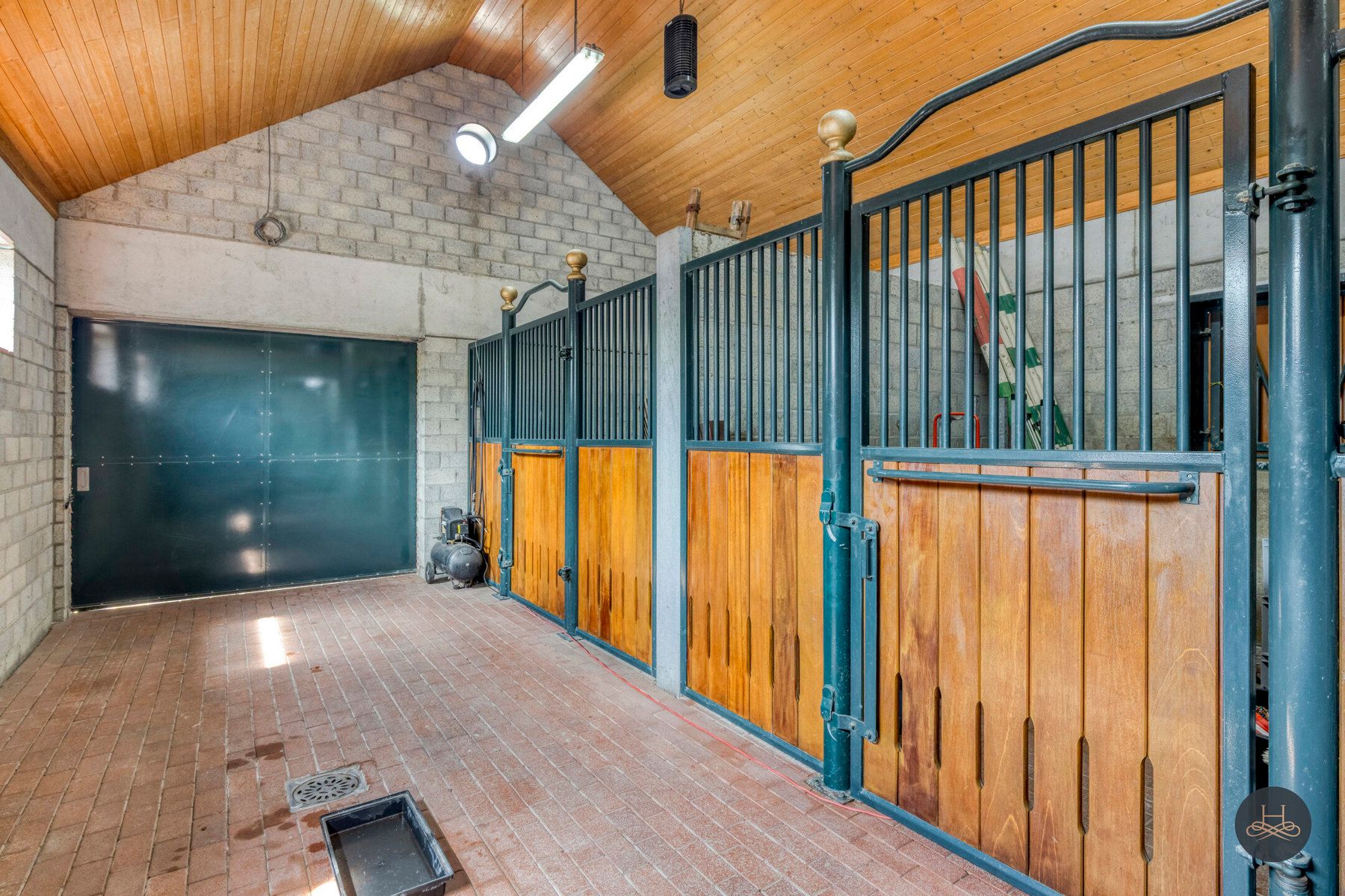 Authentieke villa met multifunctioneel bijgebouw op 46 are foto 24