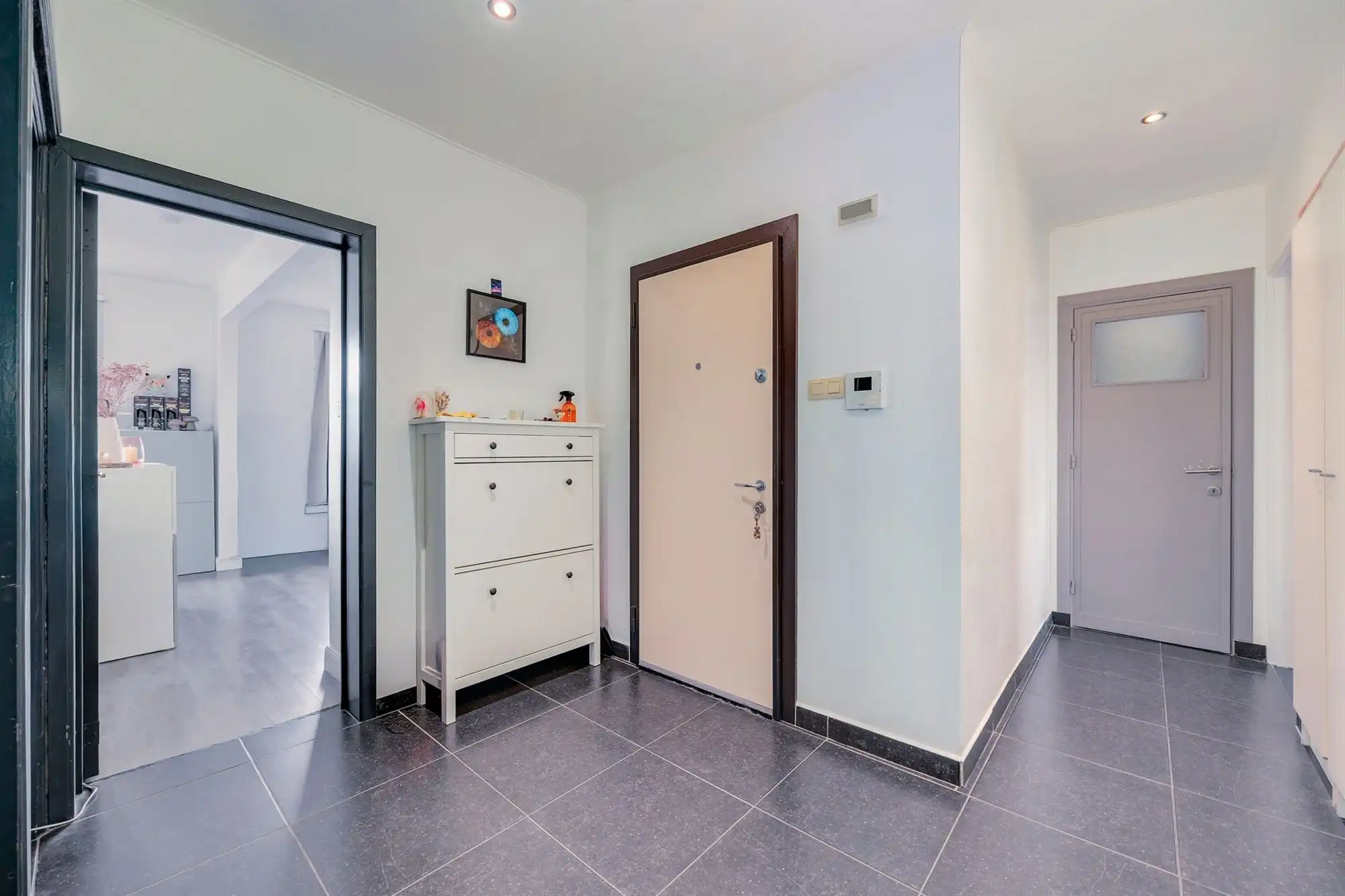 Instapklaar 2 slk appartement in Berchem foto 10