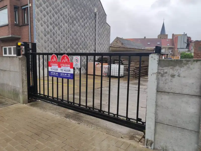 Autostaanplaats foto {{pictureIndex}}