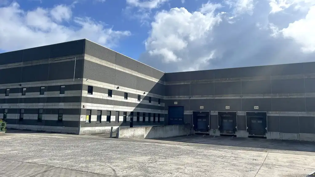 Logistiek magazijn te huur in bedrijvenpark Waregem-Zuid foto 2