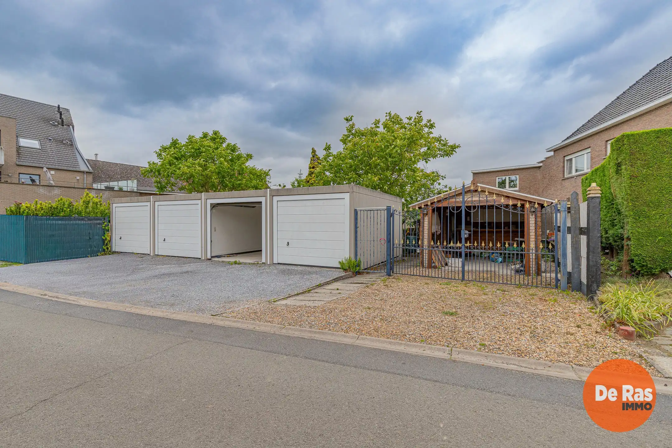 ERONDEGEM - Praktische woning met garage en tuin foto 22