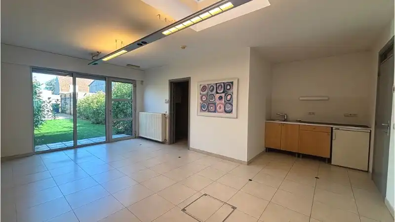 Instapklare kantoorruimtes te huur in Loppem Zedelgem foto 2