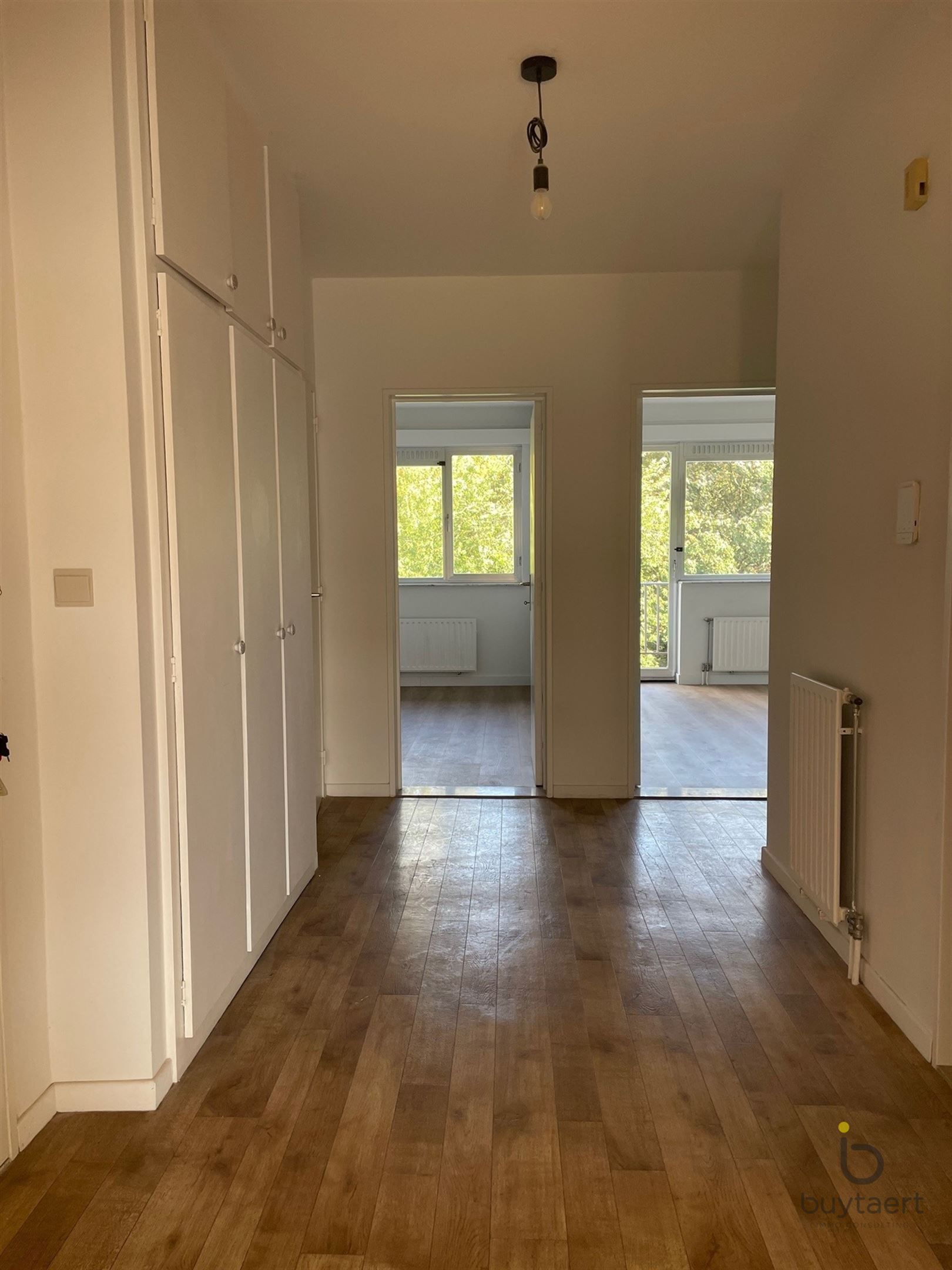 Ideaal gelegen twee (of drie) slaapkamer appartement in het hartje van Brasschaat!  foto 11
