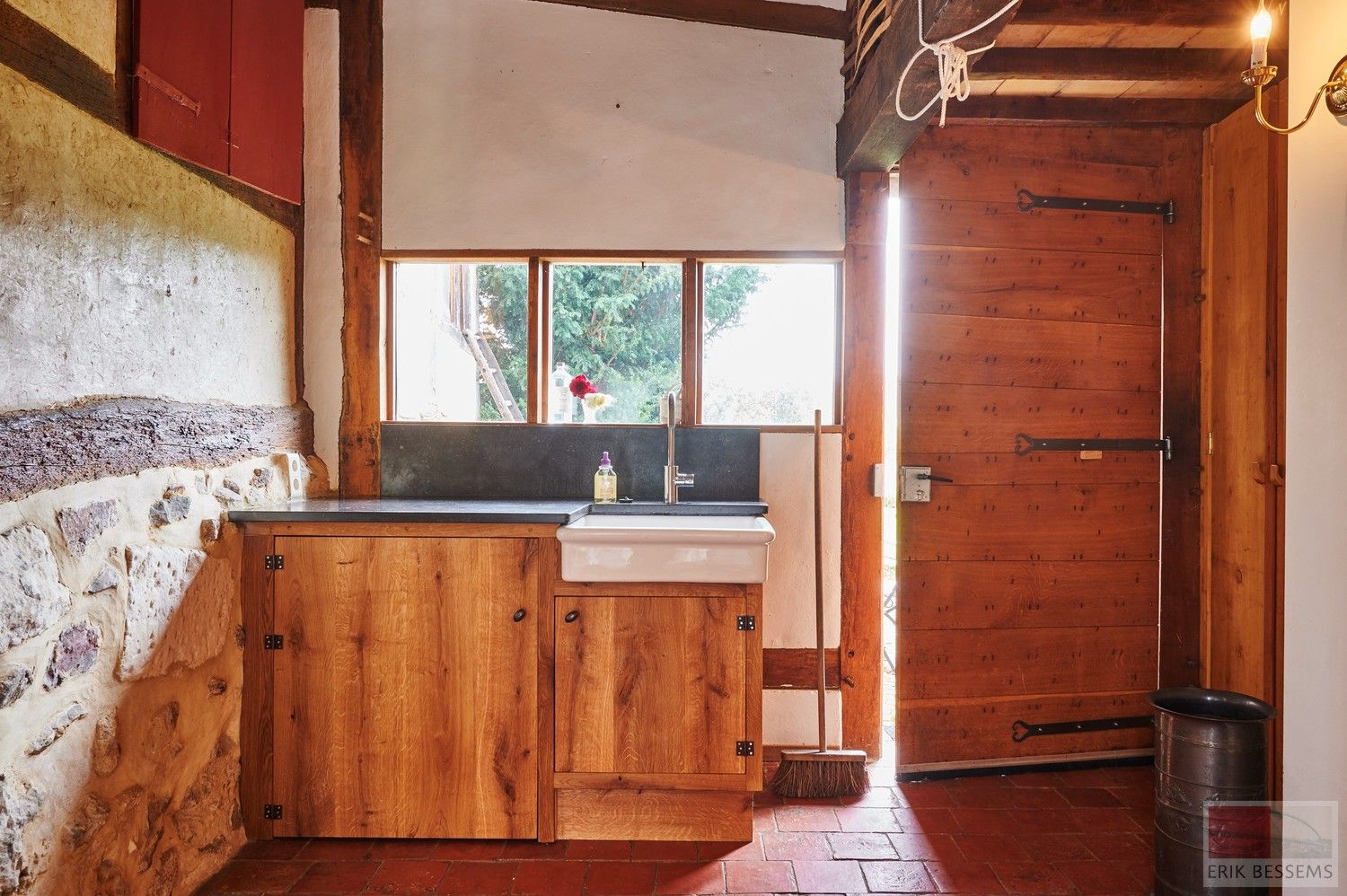 Van authentieke boerderij (1700) tot karaktervolle vakantiewoning – volledig gerenoveerd in 2000 foto 2