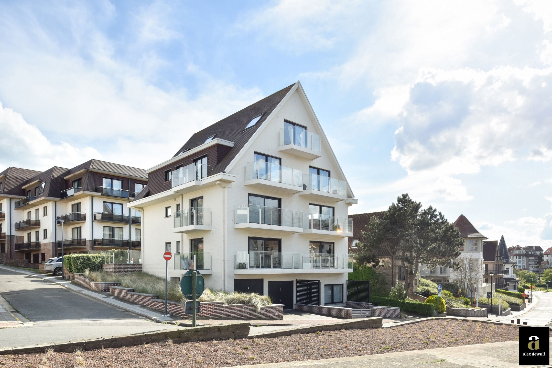 Lichtrijk appartement met zeezicht in villa-residentie [Klaprozenpad - Duinbergen]. foto 4