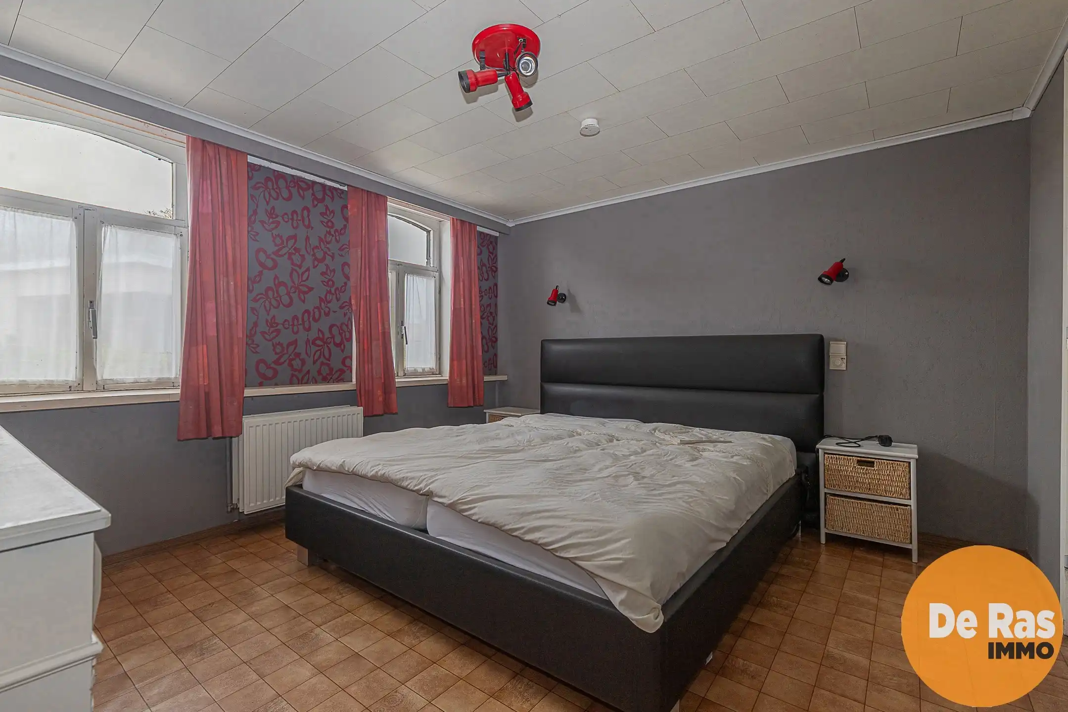 ROZEBEKE - Karakteristieke burgerwoning met loods foto 13