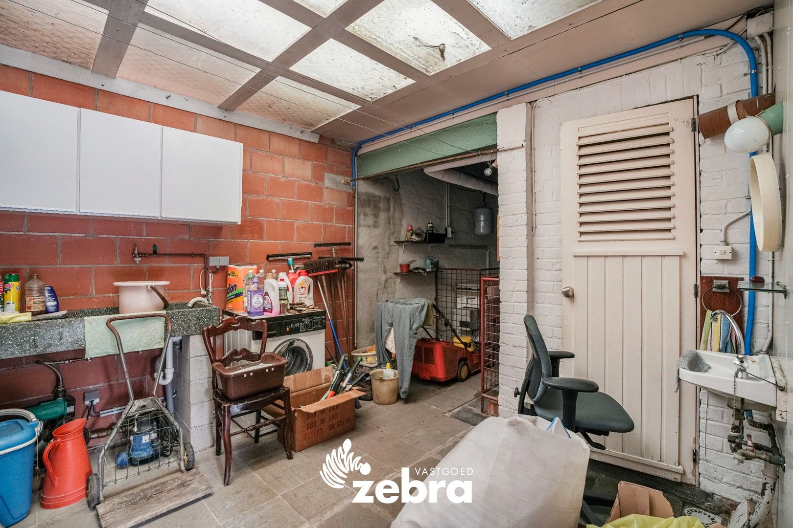 Statige woning met 4 slaapkamers en veel potentieel te centrum Tielt! foto 13