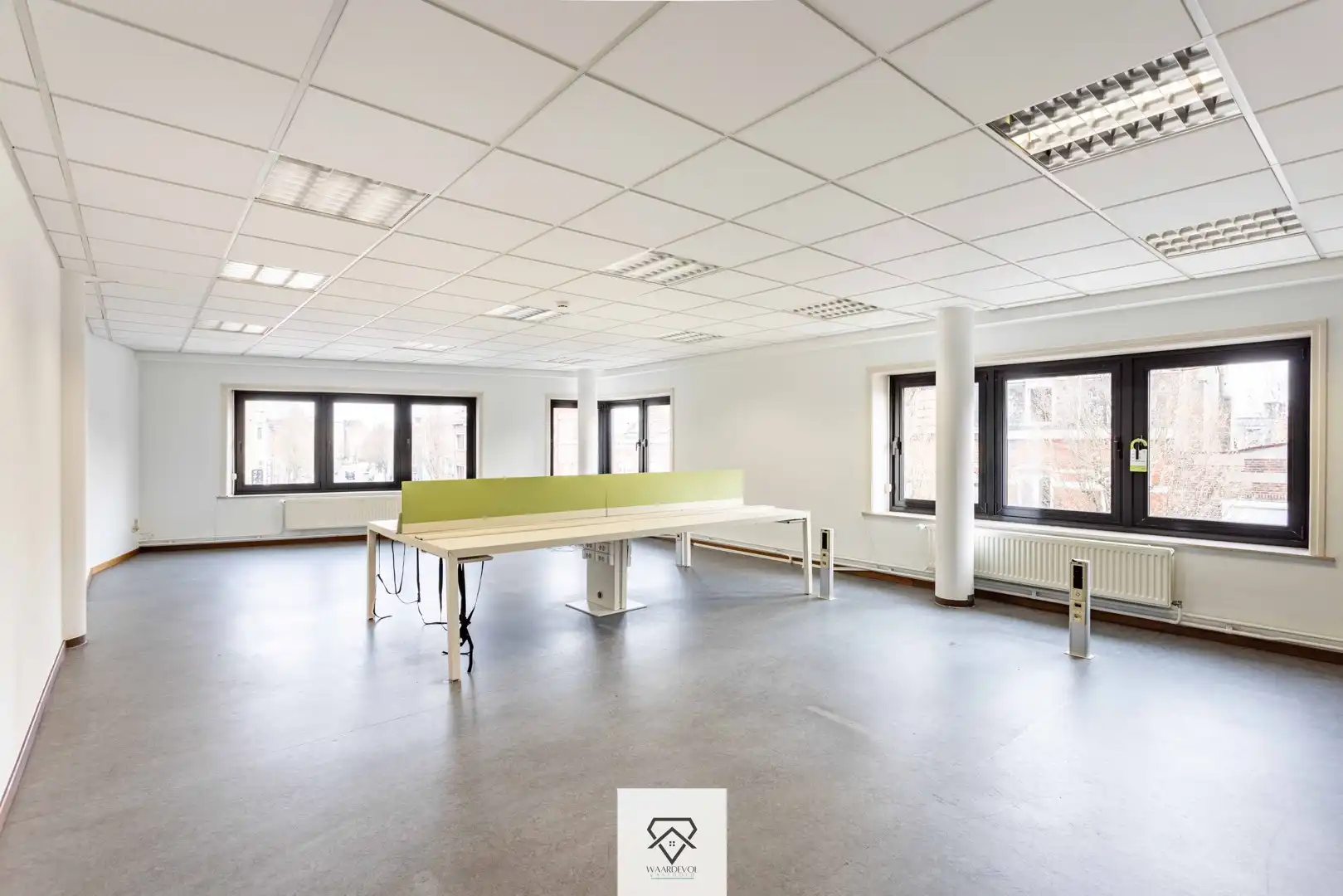 TE KOOP – Multifunctioneel bedrijfsgebouw te Gent foto 19