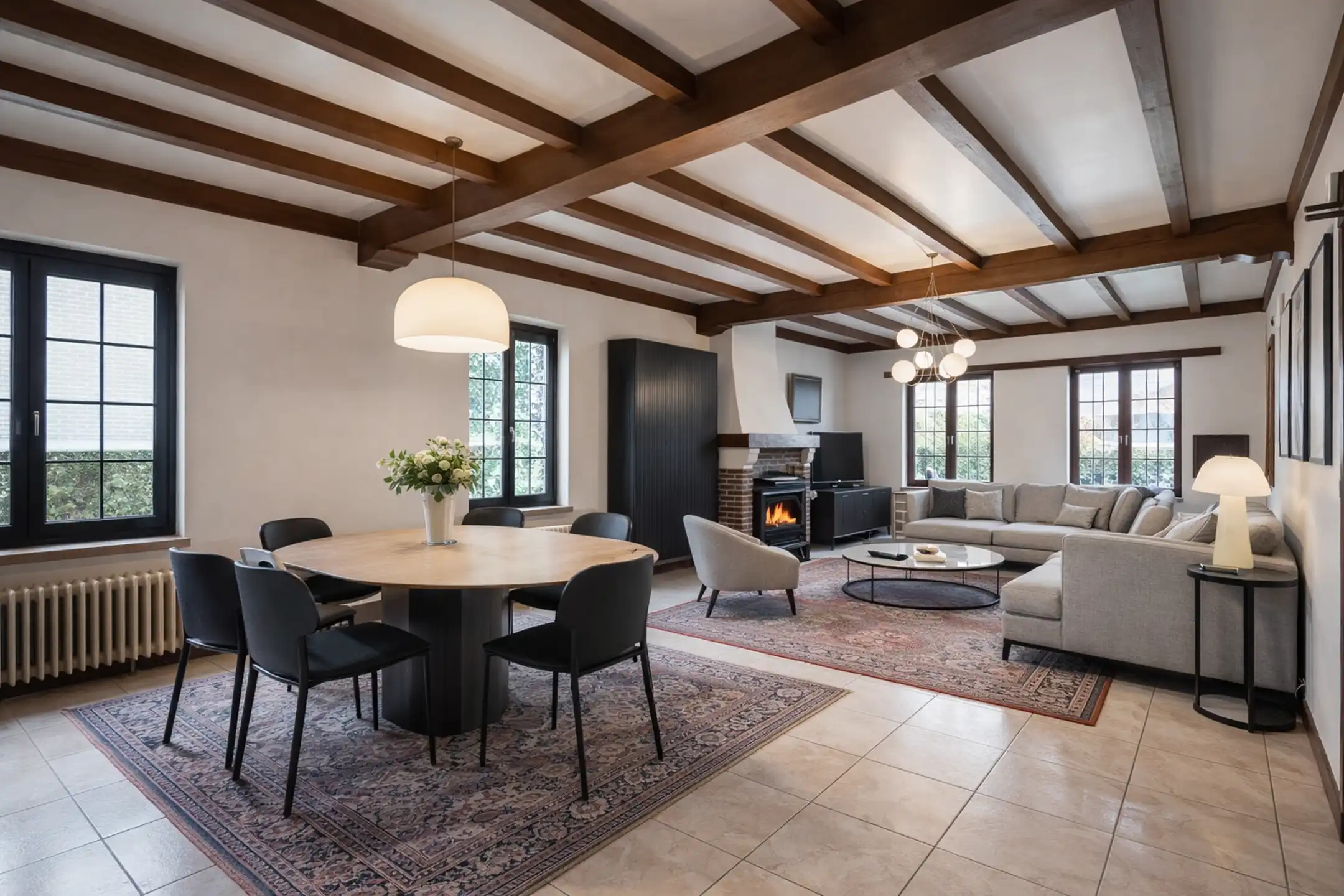 Vrijstaande woning met garage in doodlopende straat foto 4