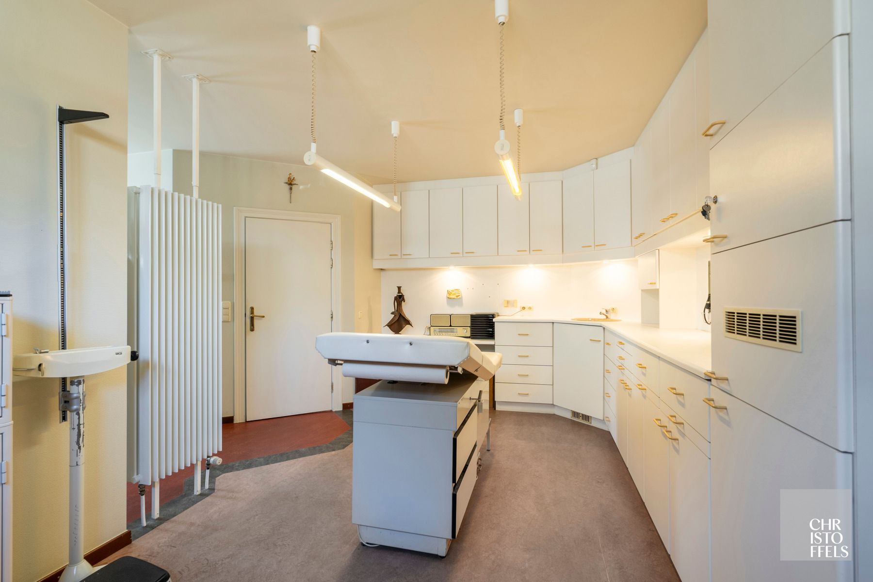 Riante vrijstaande woning mét praktijkruimte in het centrum van Opgrimbie!  foto 20