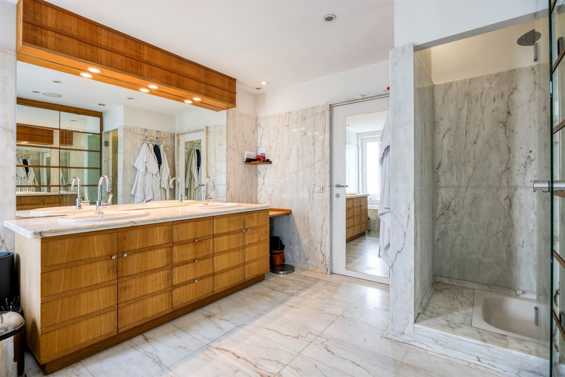 Prachtig gerenoveerde villa "coup de coeur" in residentiële wijk foto 22