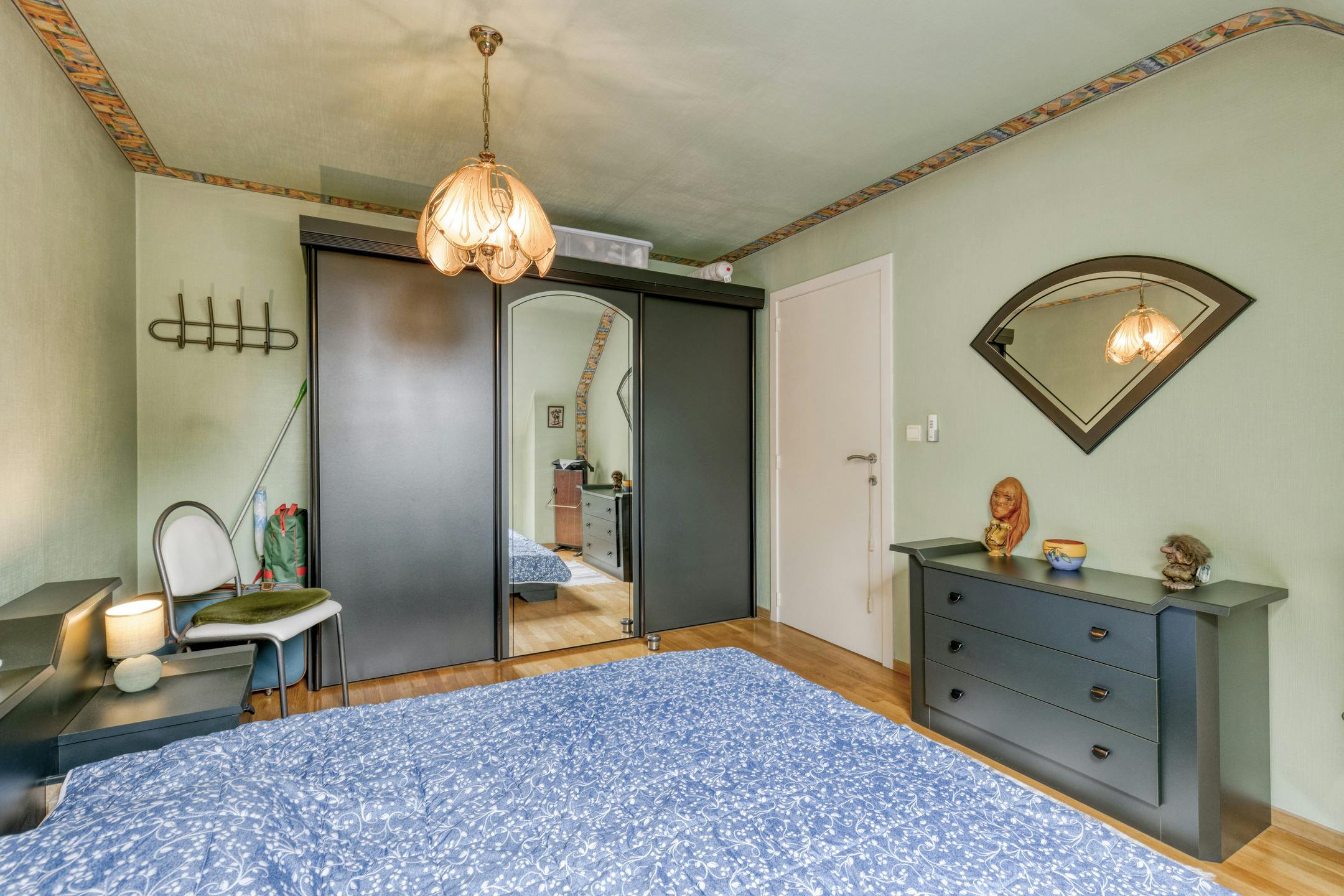 Knusse woning met dubbele garage en uitweg achteraan te Gavere foto 13