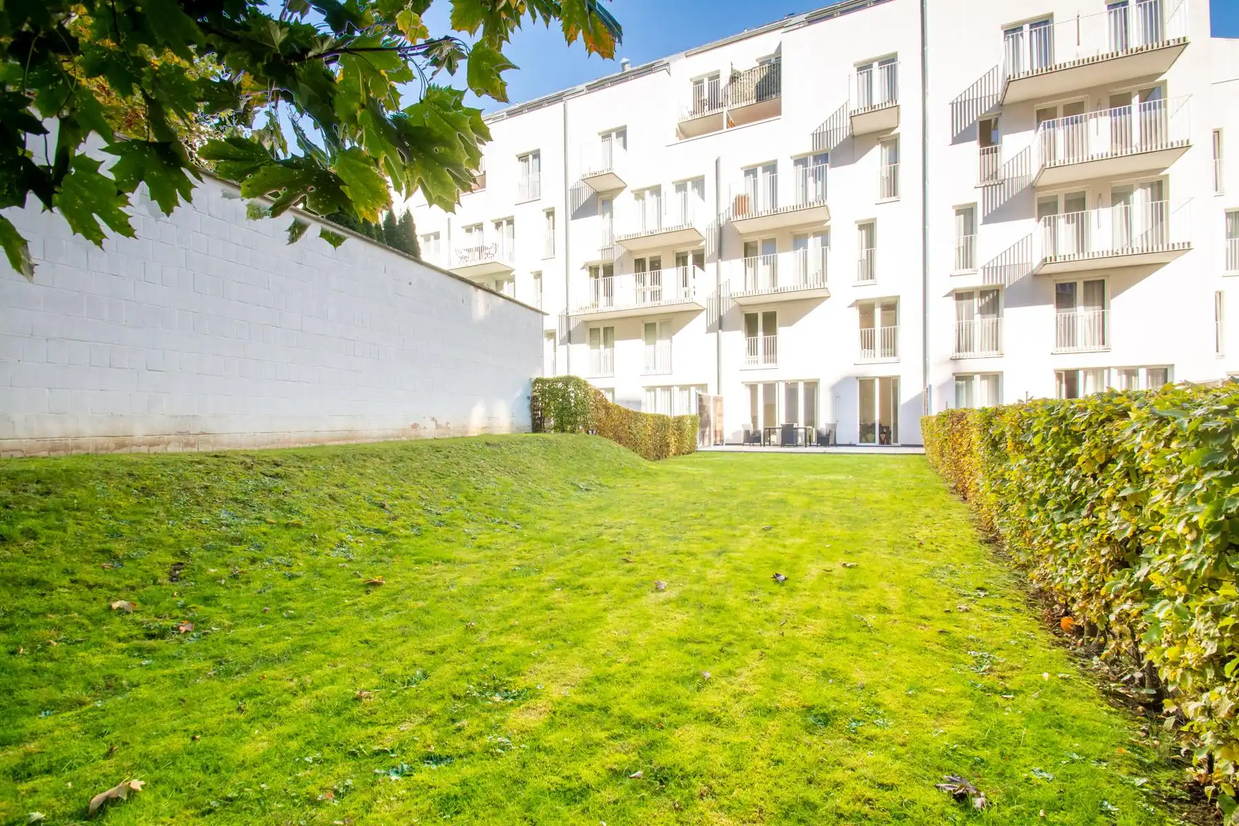 Prachtig Appartement met 3 Kamers + TUIN!!!! foto {{pictureIndex}}