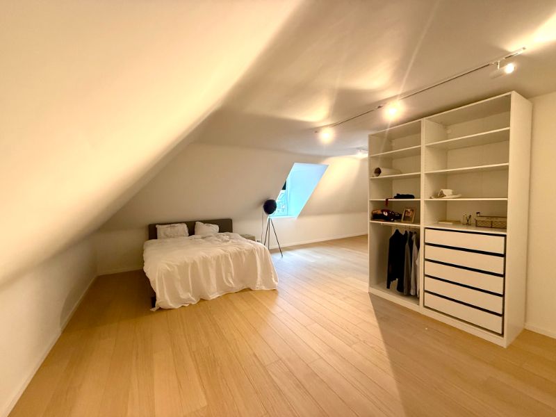 Recente, instapklare woning met 4 slaapkamers en garage foto 16