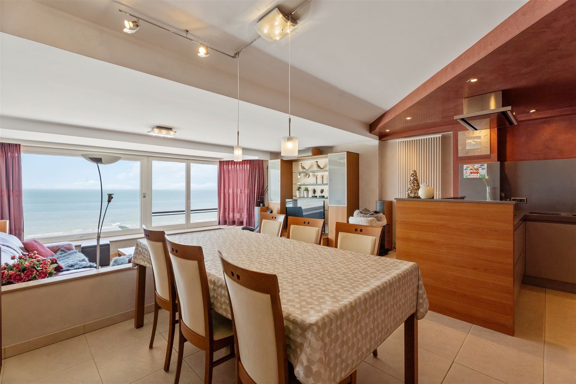 INDRUKWEKKEND UITZICHT / ZEEDIJK  foto 5