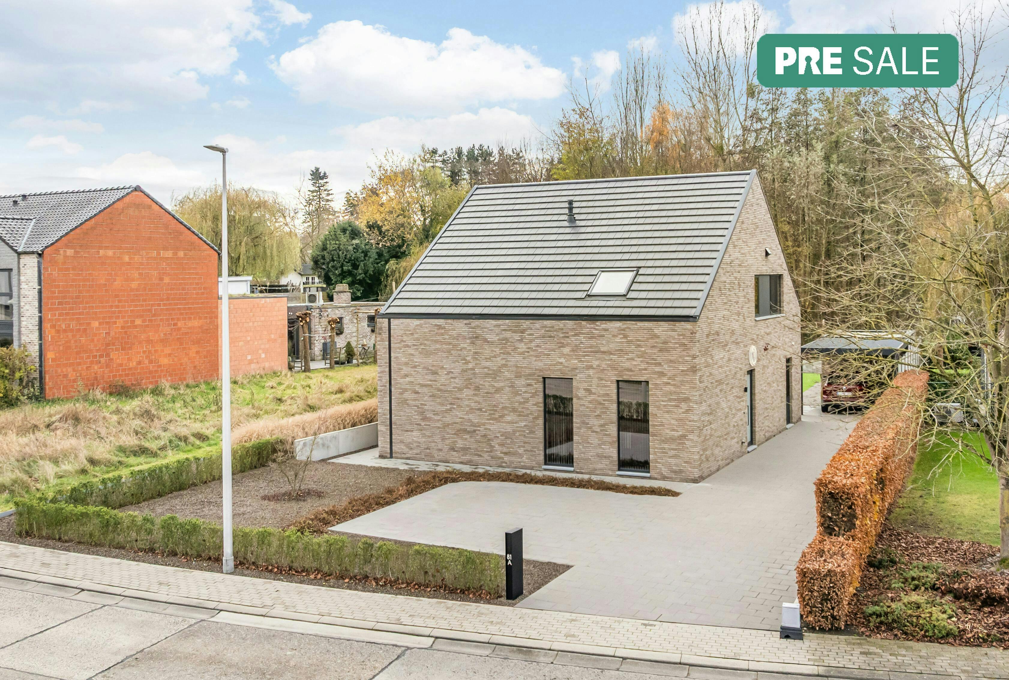 Instapklare BEN-woning met 4 slaapkamers in Eigenbilzen foto {{pictureIndex}}