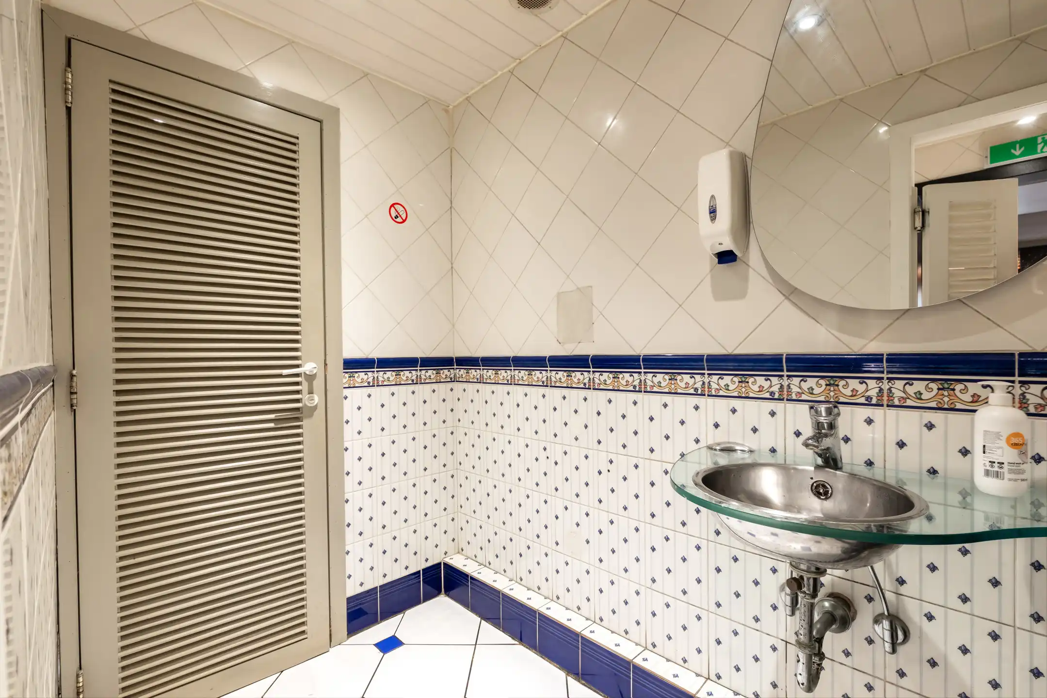 Top gelegen horecapand in de Empire Center Diamantwijk foto 18