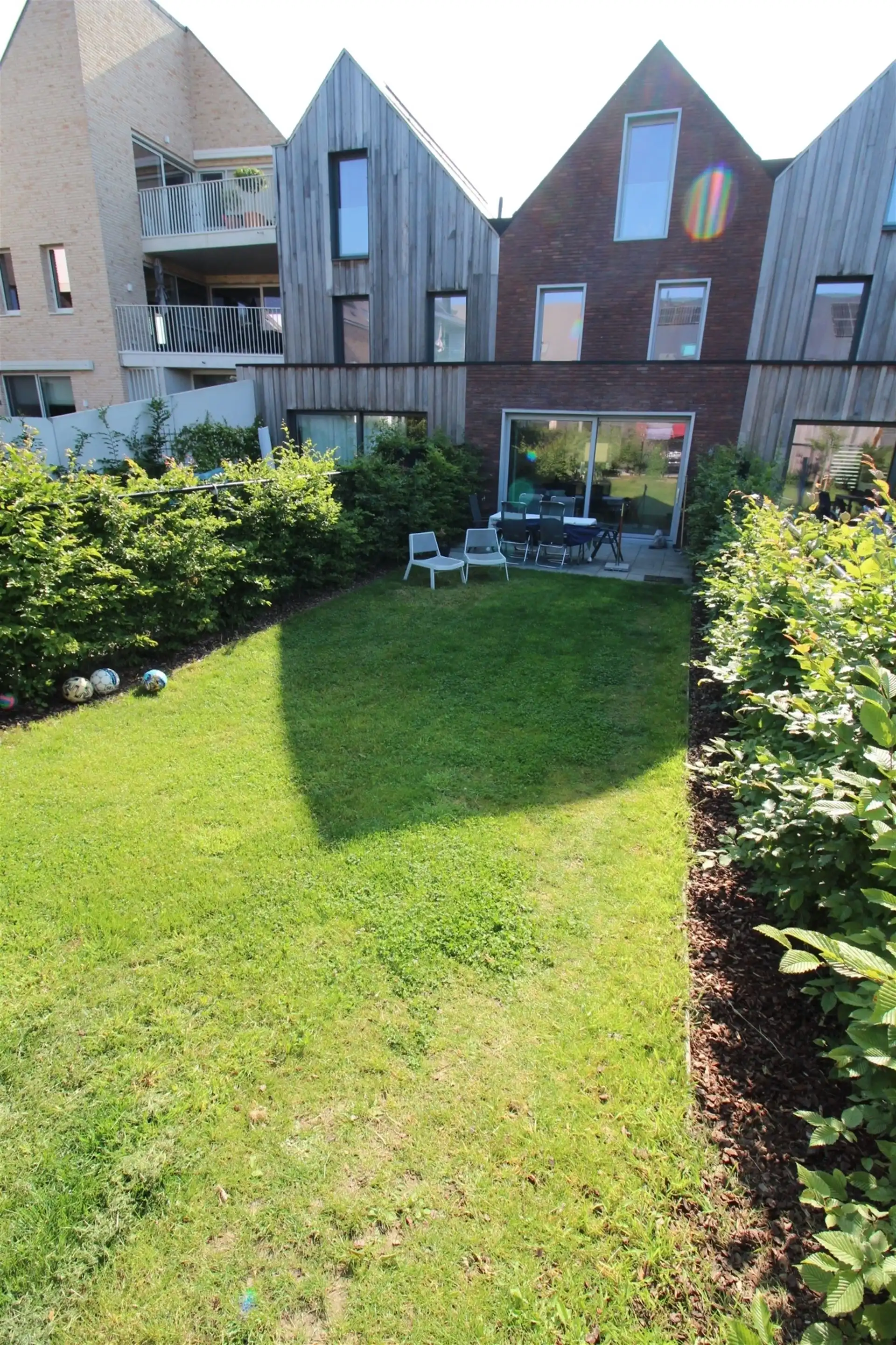 Mooi en centraal gelegen woning (bijna energieneutraal). foto 4