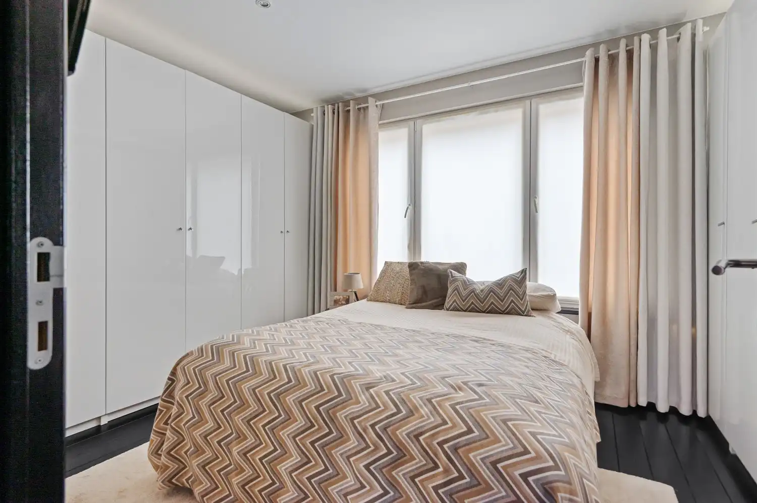Instapklaar appartement (50 m²) met prachtig 'Ibiza Bohemian' terras nabij Zurenborg foto 17