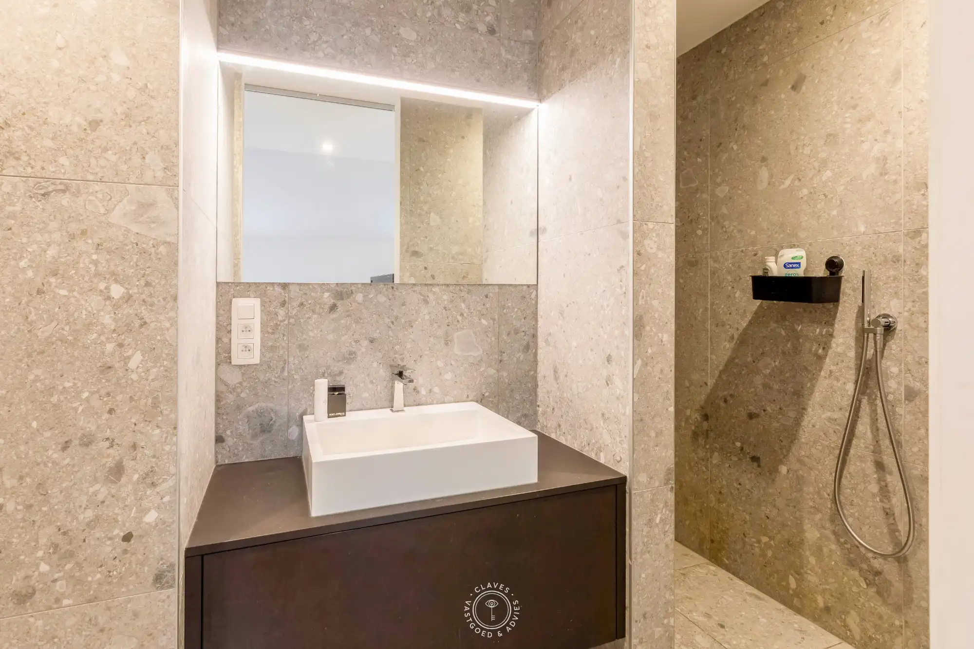 Modern en hip appartement in hartje Sint-Niklaas foto 12