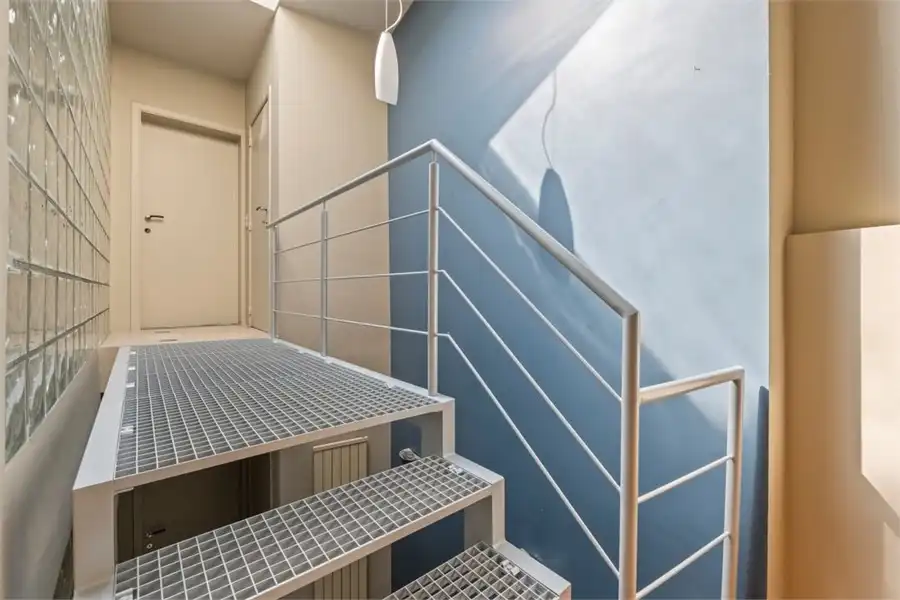 PRACHTIG HERENHUIS MET VEEL CHARME IN HET CENTRUM VAN SINT-TRUIDEN foto 35