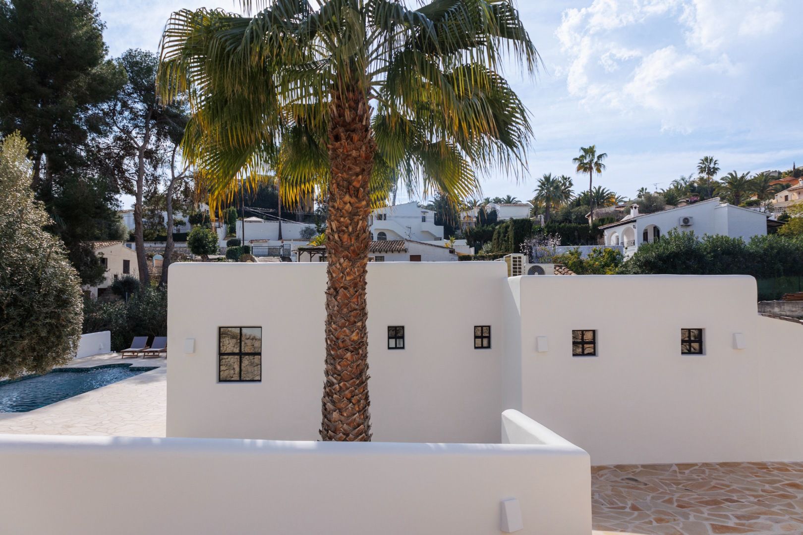 Stijlvolle Gerenoveerde Villa in Moderne Mediterrane Stijl foto 25