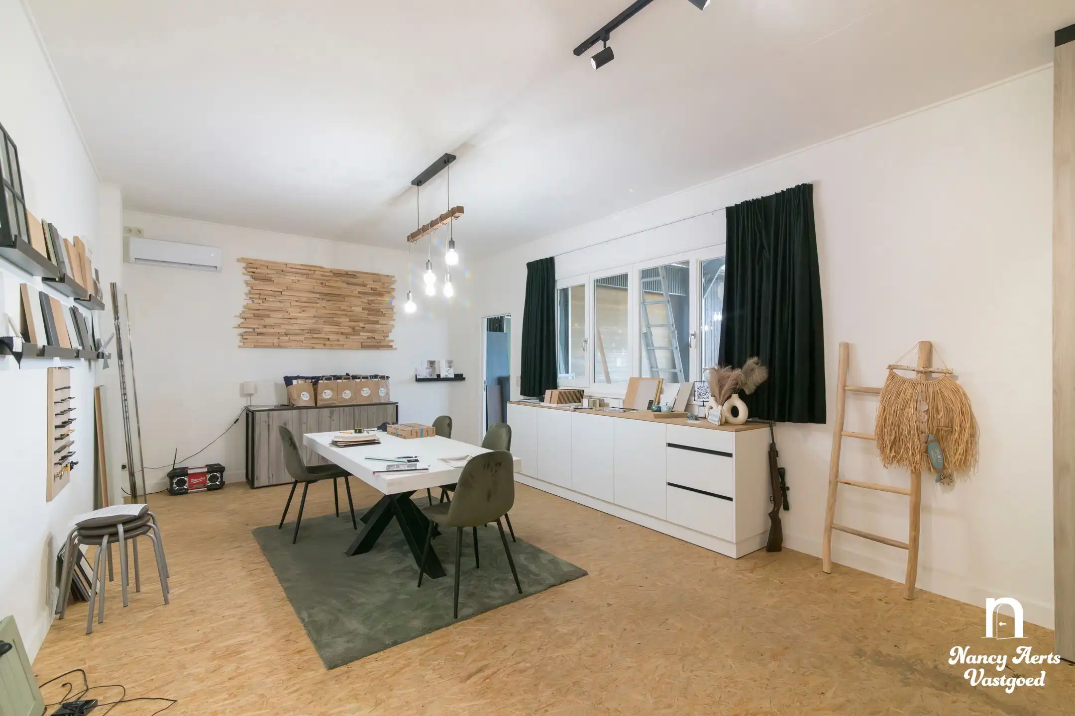 Loods van 550 m² met kantoor en woning met 4 slaapkamers foto 51