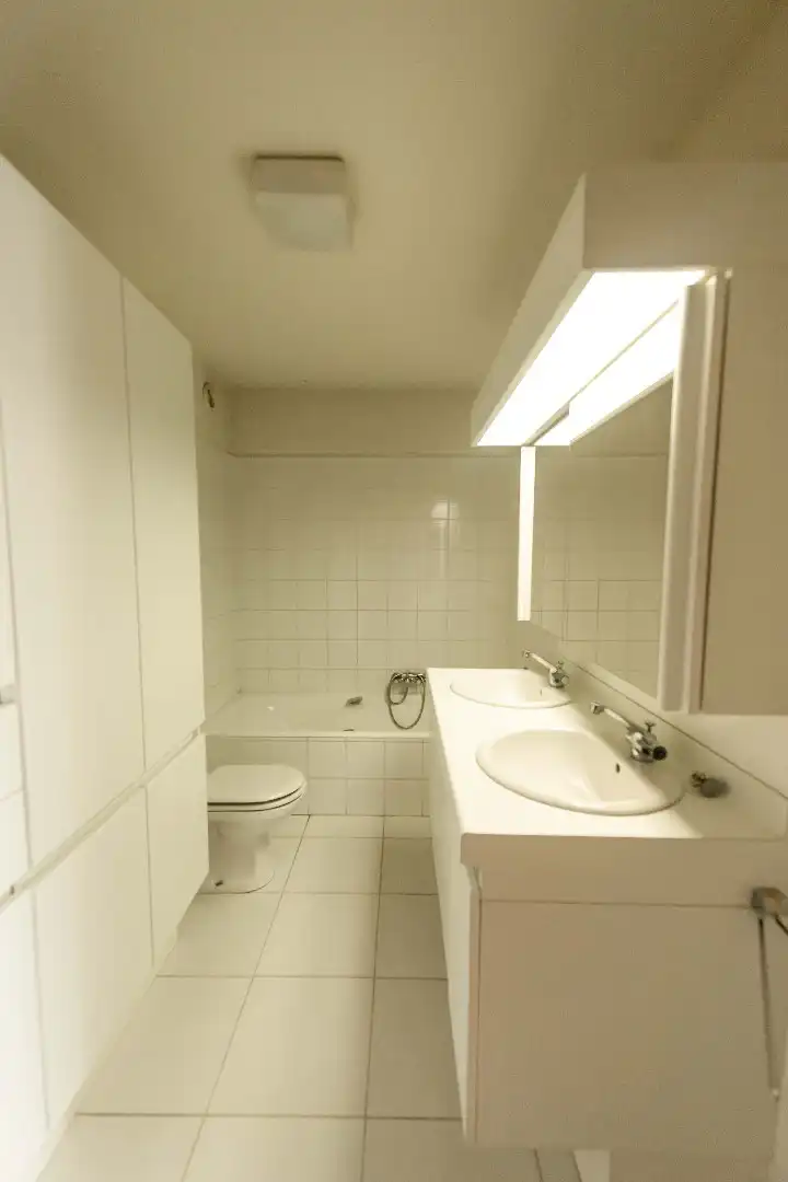 Ruim appartement met 3 slaapkamers en frontaal zeezicht foto 12