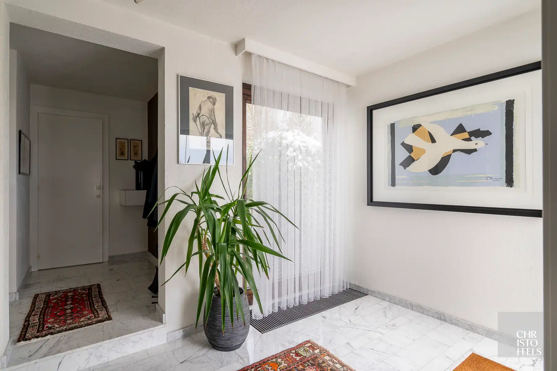 Instapklare woning (195m²) met 4 slaapkamers te Lanaken! foto 2