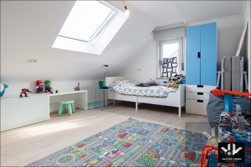 GERENOVEERDE GEZINSWONING IN KINDVRIENDELIJKE OMGEVING TE KURINGEN foto 21