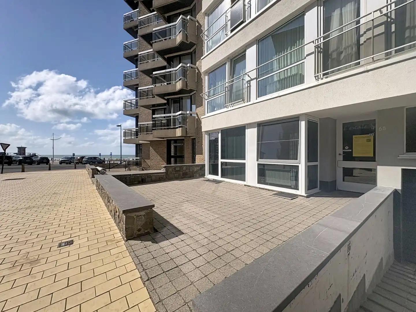 Charmante en zonnige studio te koop op toplocatie in Koksijde foto 14