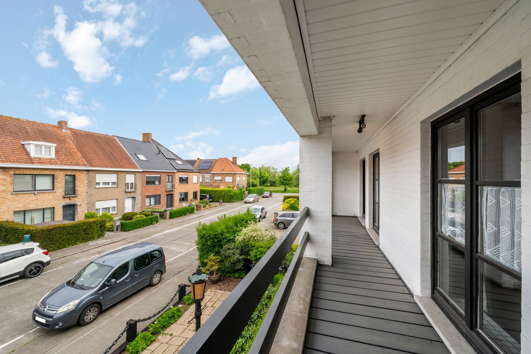 Ruime woning met tuin en bijgebouwen in rustig Sint-Kruis. foto 21