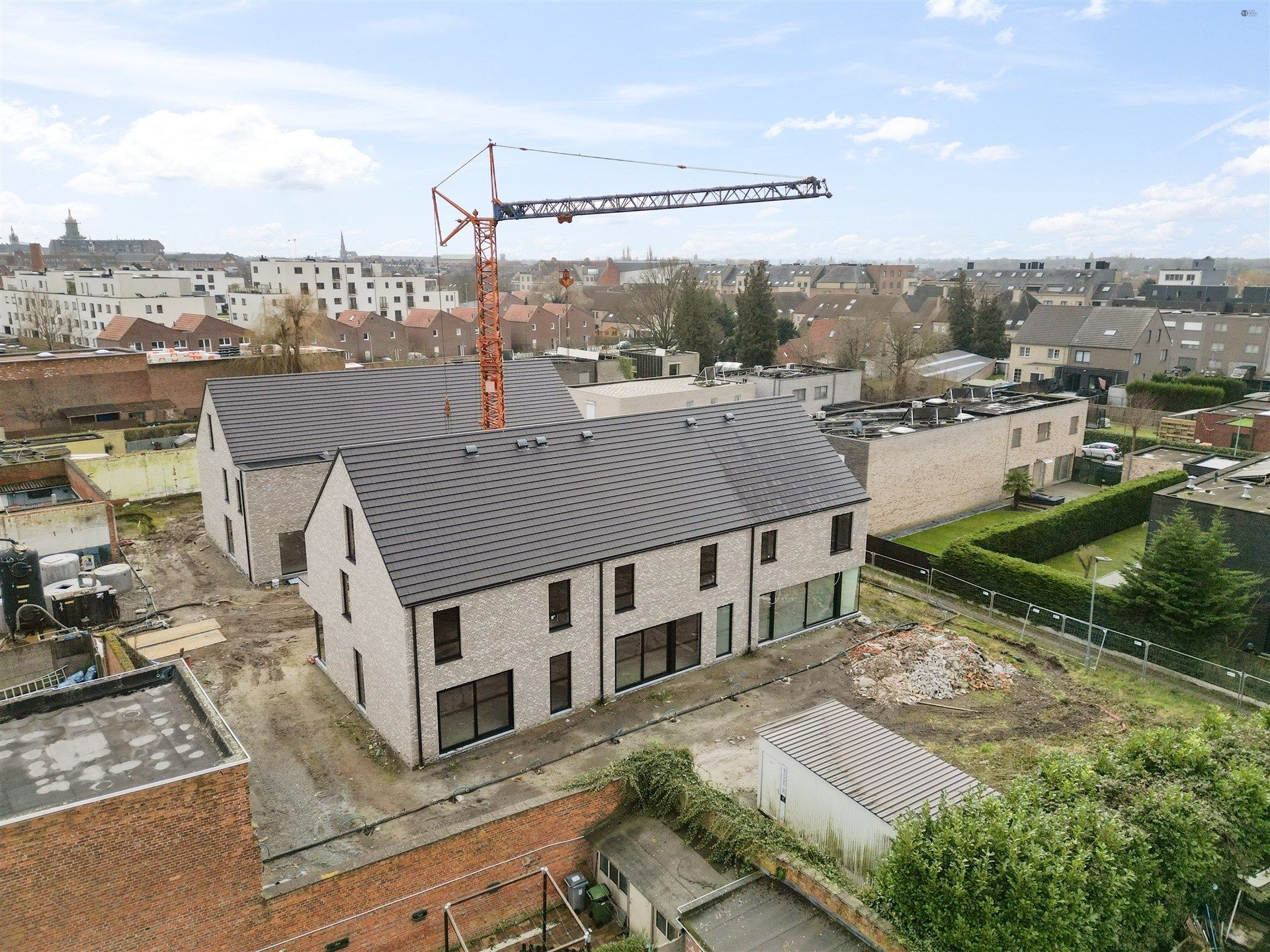 Rustig gelegen HOB met mogelijkheid tot 5 slaapkamers foto 14