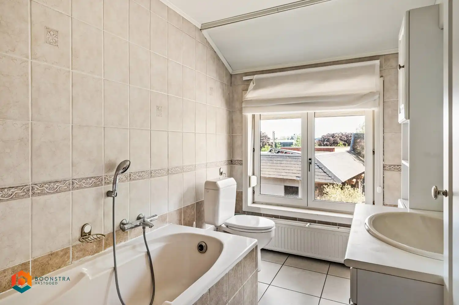 Vrijstaand wonen en werken met werkplaats/magazijn van 354 m² op toplocatie nabij R6 en E19 foto 20