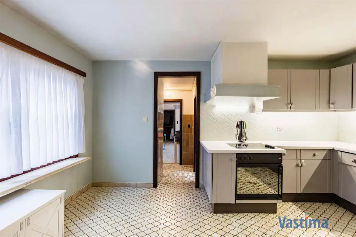 Uniek pand bestaande uit 2 woongelegenheden, garage en buitenruimte foto 17