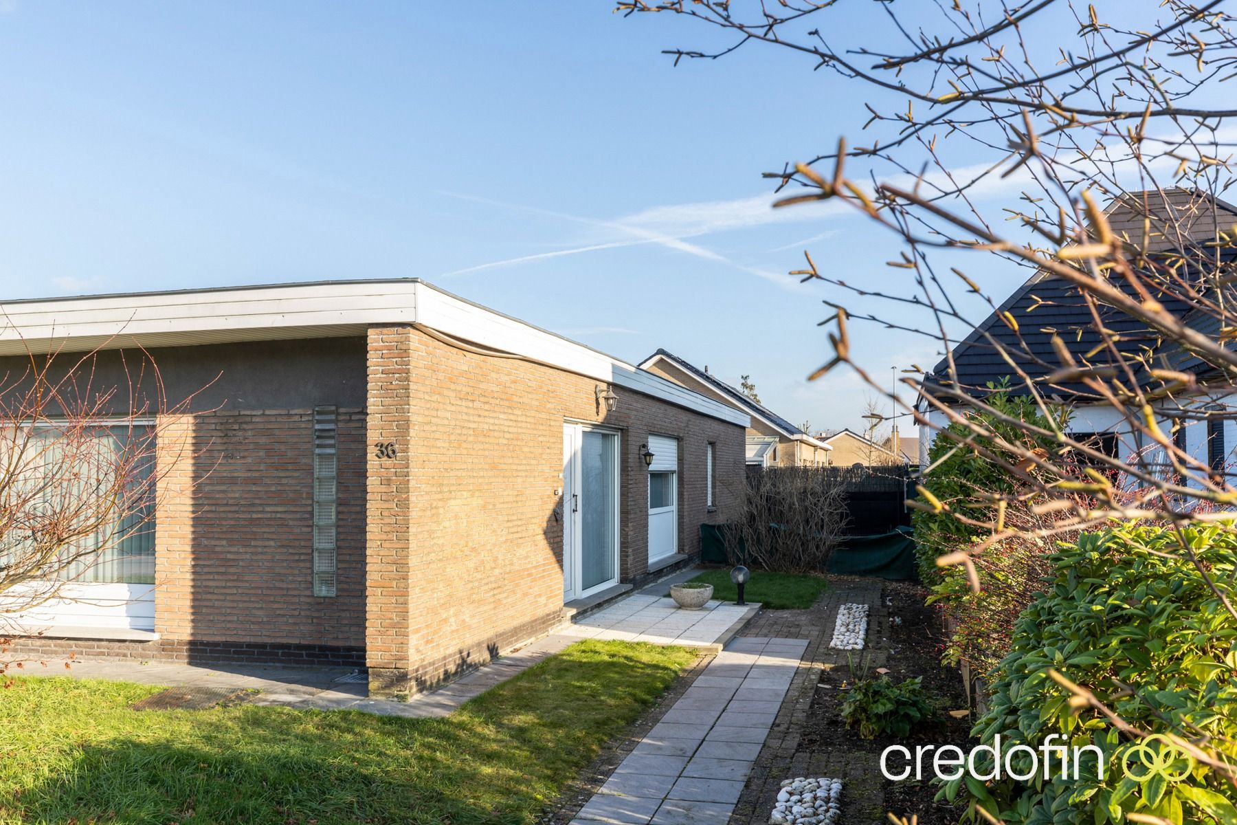 Bungalow met 3 slaapkamers en garage foto 3