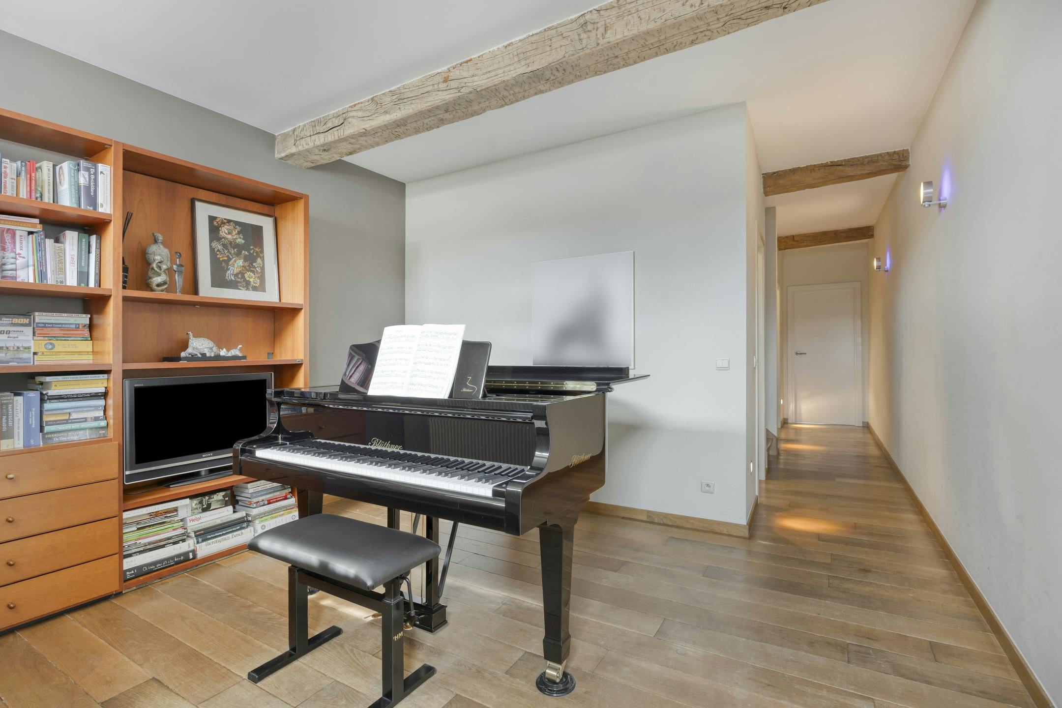 Stijlvolle stadswoning met handelspand te koop in hartje Maaseik foto 16