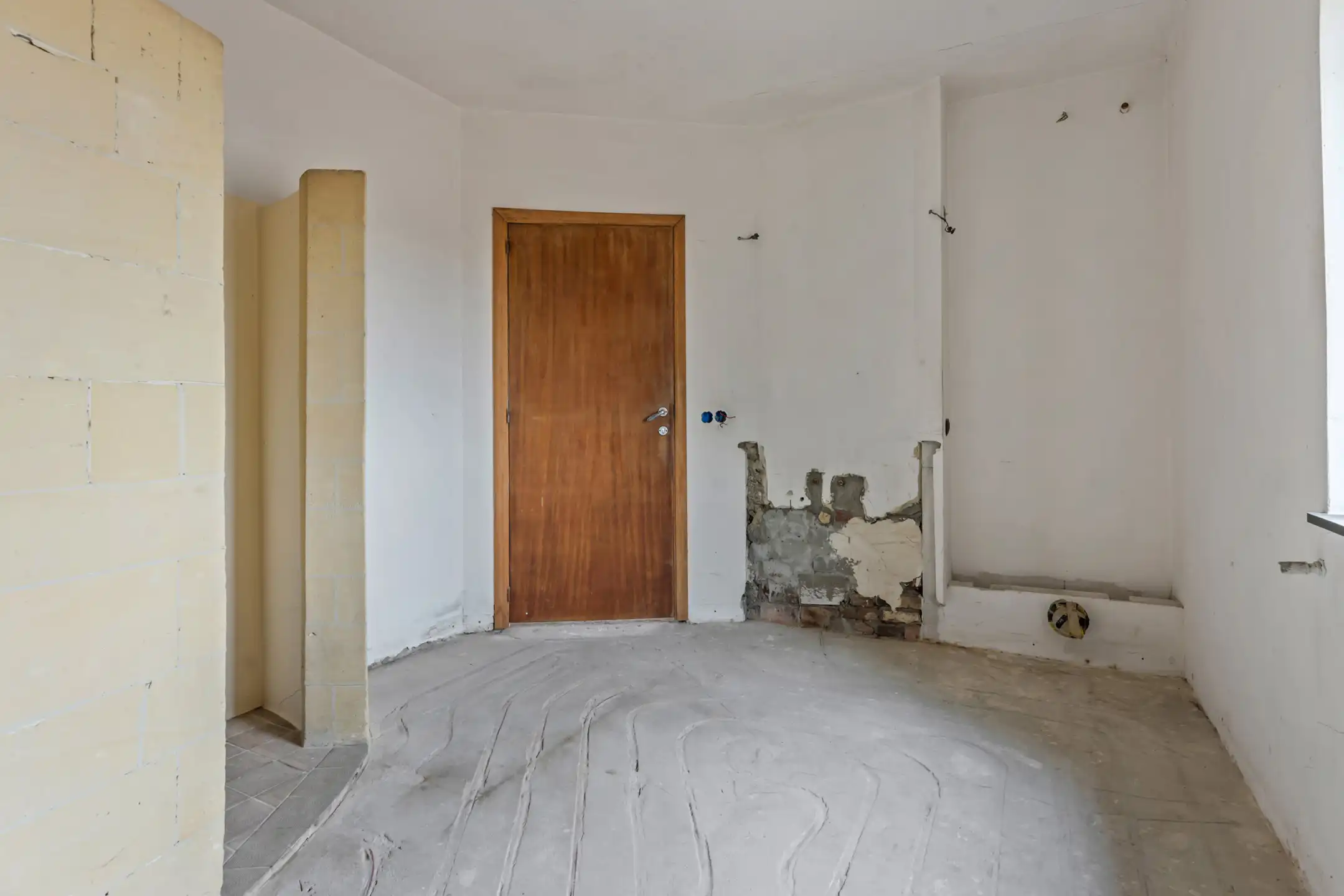 Te renoveren woning op 12a85ca te Valmeer foto 19