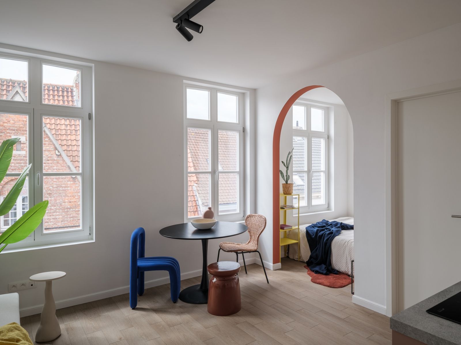 Lichtrijke gerenoveerde city flats te koop vlakbij centrum Gent foto 3