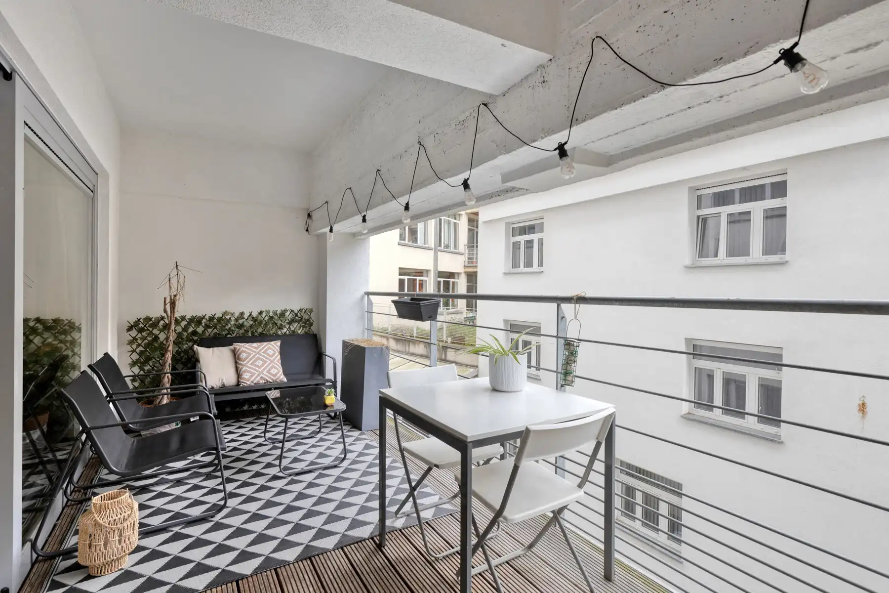 Instapklaar Loftappartement met ruim terras foto 7
