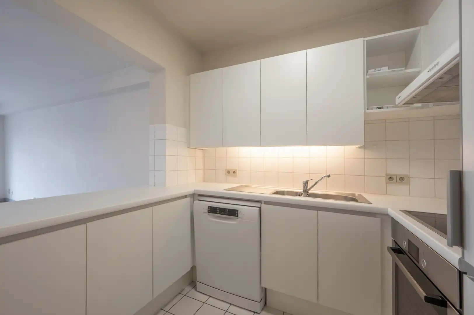 Ruim appartement met 2 volwaardige slaapkamers en west-orientatie op Lippenslaan foto 7